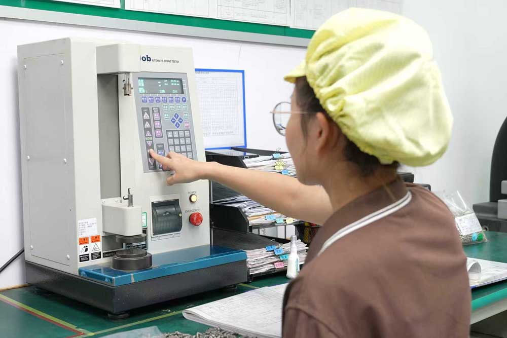 廠(chǎng)區(qū)車(chē)間